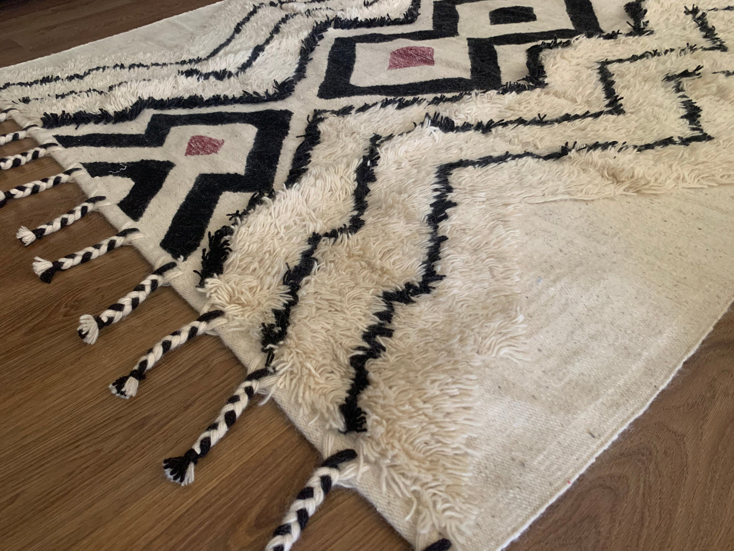 Handmade Kilim Rug - Ivory- Heliopolis