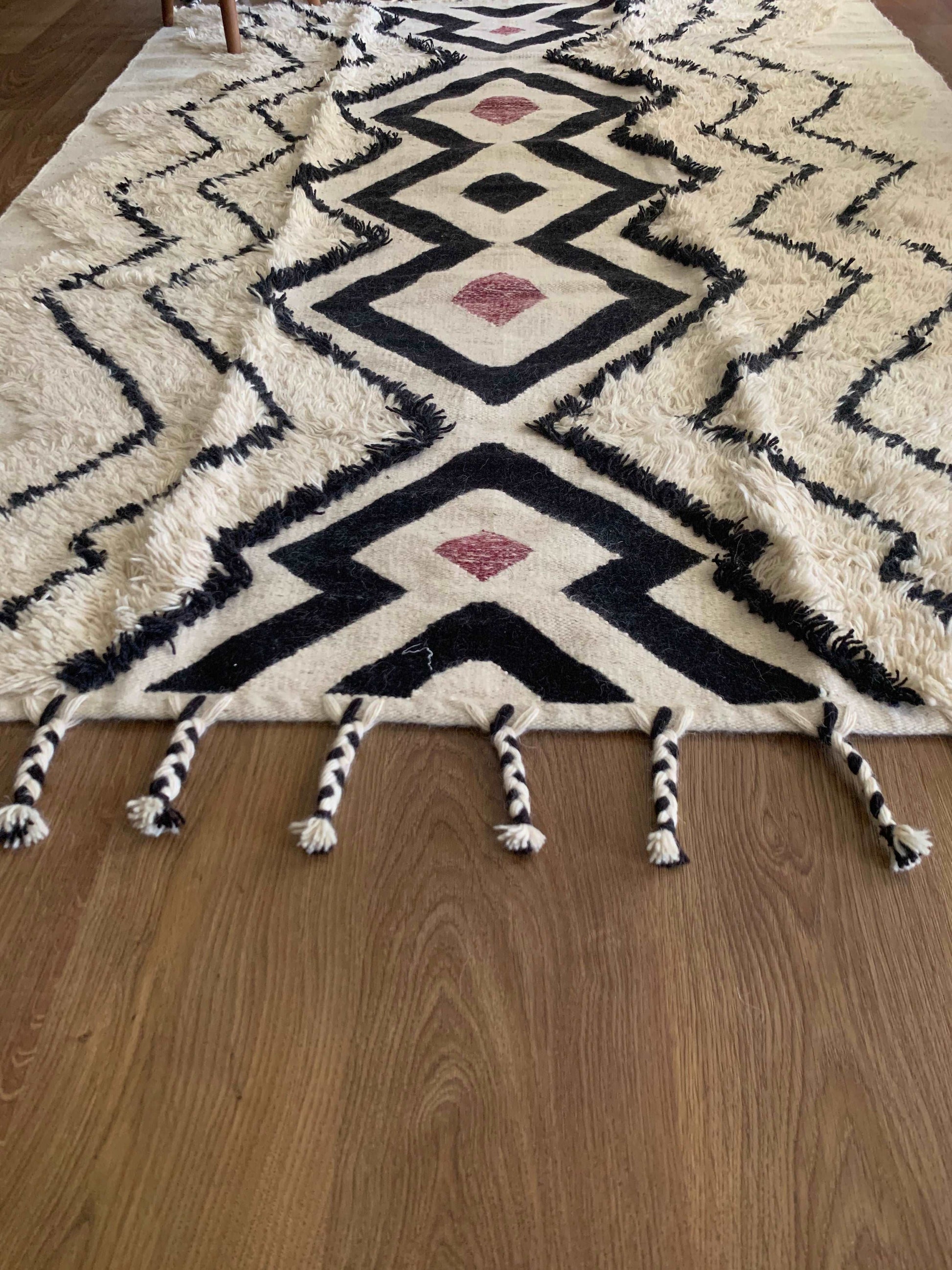 Handmade Kilim Rug - Ivory- Heliopolis