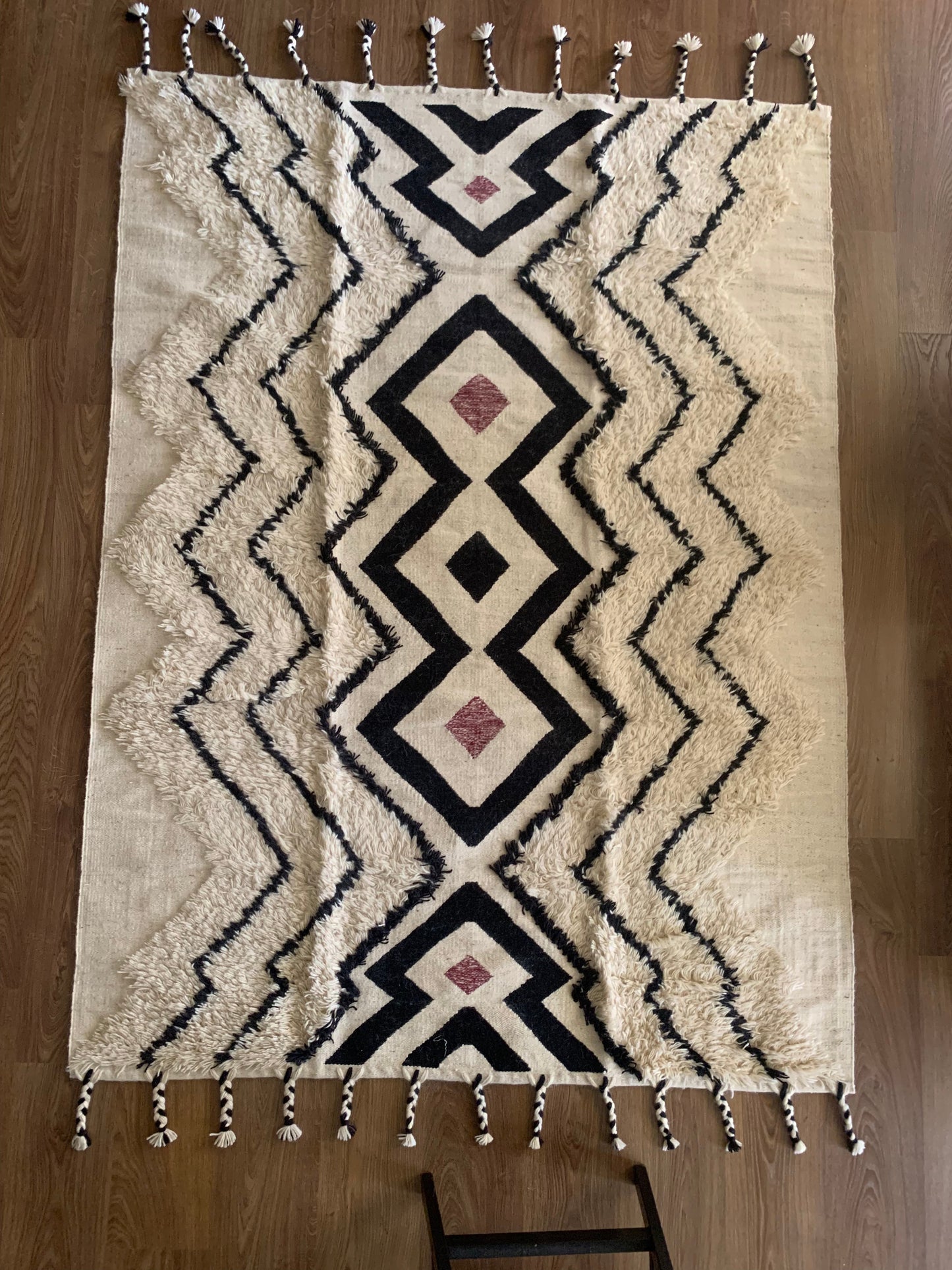 Handmade Kilim Rug - Ivory- Heliopolis