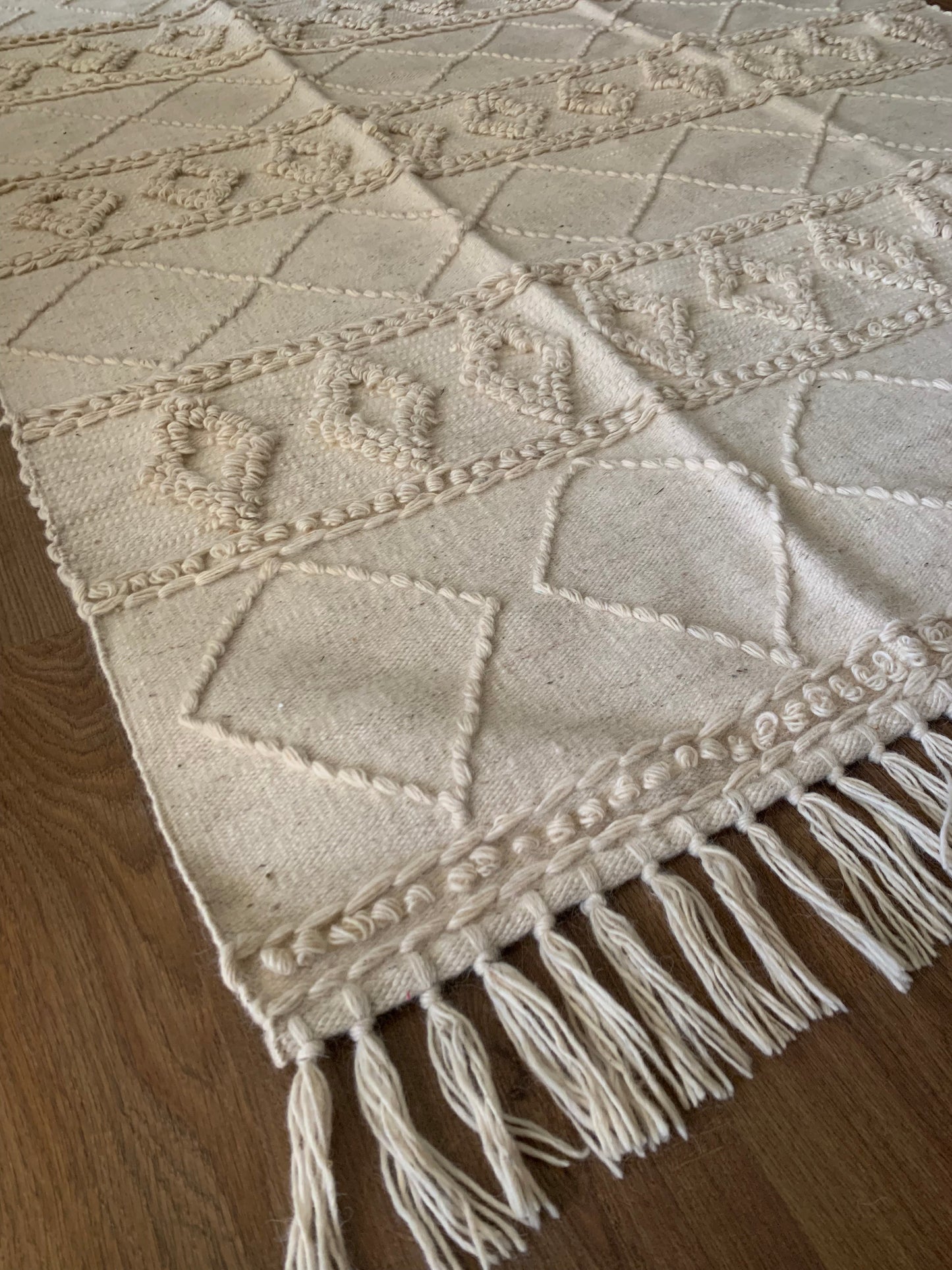 Handmade Kilim Rug - Sandy White- Thebes