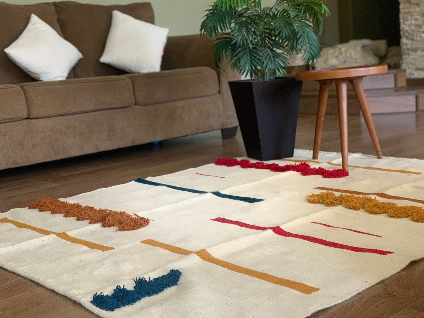 Handmade Kilim Rug - Beige - Memphis