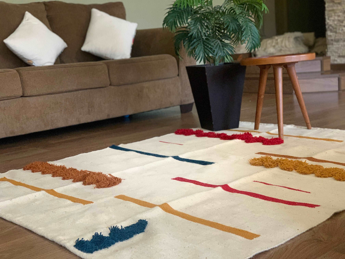 Handmade Kilim Rug - Beige - Memphis